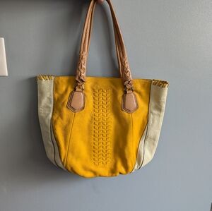 YANY PURSE YELLOW BEAUTIFUL DETAILS